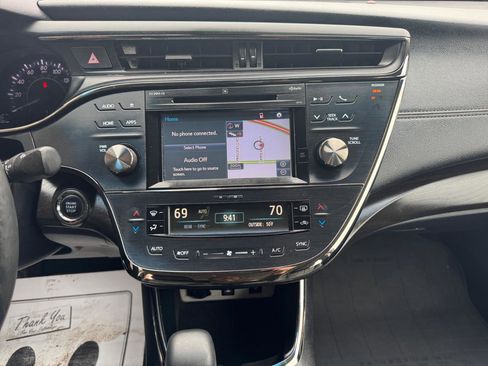 Used 2016 Toyota Avalon Limited w/ Toyota Safety Sense Package FWD image 8