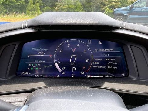 Used 2020 Chevrolet Corvette Stingray Preferred Cpe w/ 2LT Preferred Equipment Group RWD image 10
