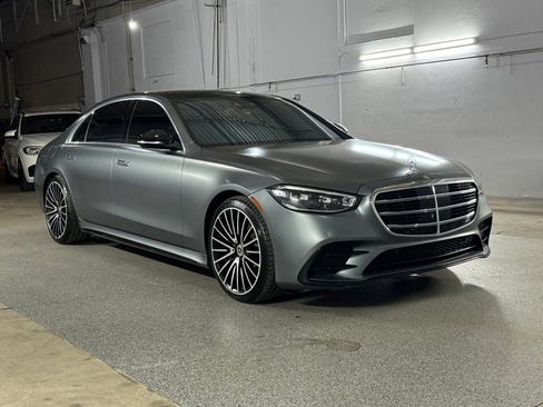 Used 2022 Mercedes-Benz S 500 4MATIC image 3