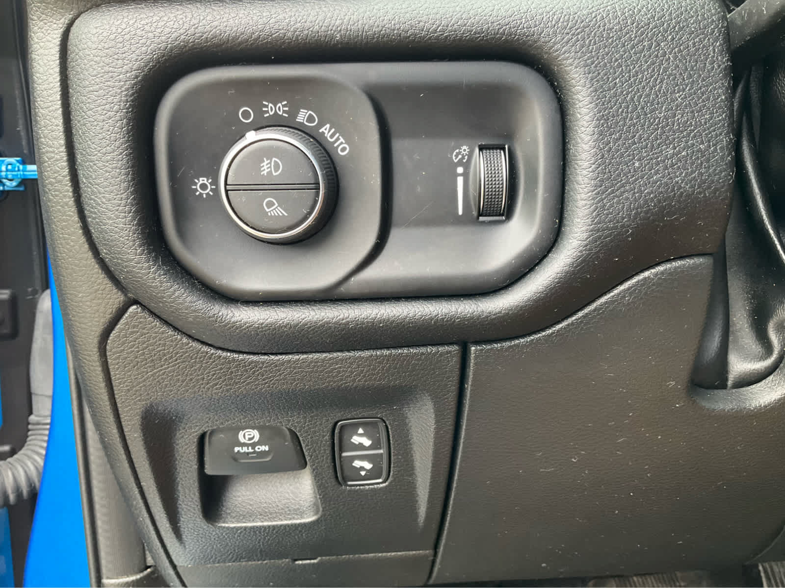 Used 2022 RAM 1500 Big Horn AWD/4WD image 14