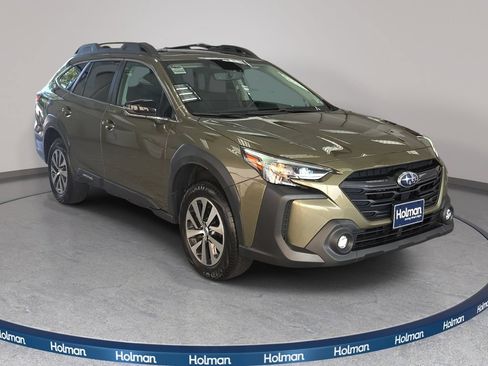 Used 2024 Subaru Outback Premium w/ Popular Package #1A AWD/4WD image 4