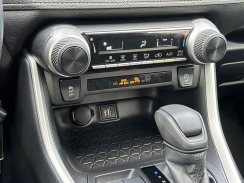 Certified 2025 Toyota RAV4 LE FWD image 20
