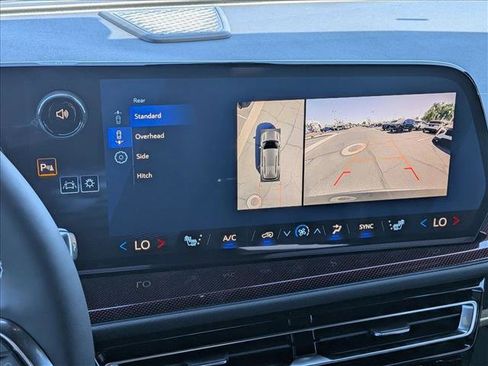 New 2026 Chevrolet Traverse Z71 w/ Enhanced Driving Package image 13