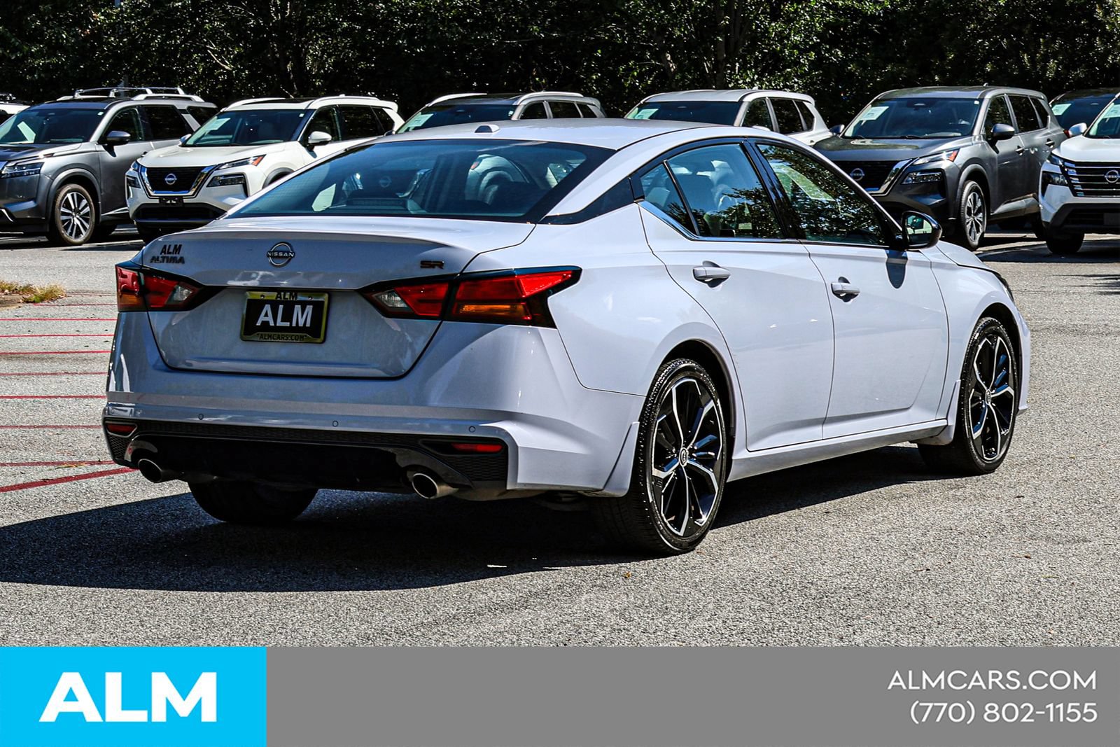 Used 2024 Nissan Altima 2.5 SR FWD image 6