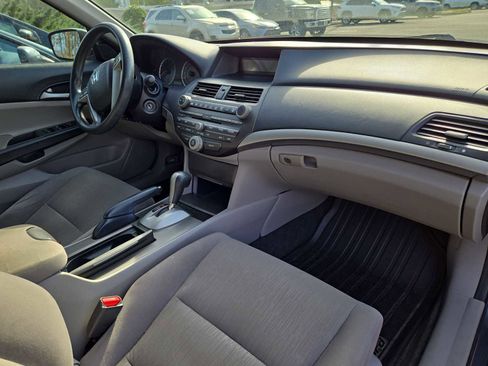 Used 2011 Honda Accord LX-P image 6