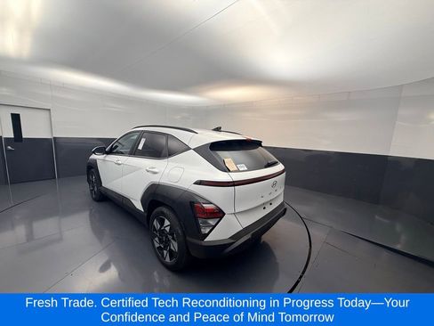 Certified 2025 Hyundai Kona SEL image 3