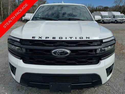 Certified 2022 Ford Expedition Max Limited AWD/4WD image 2