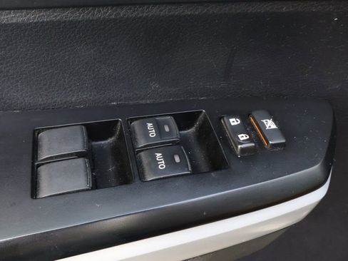 Used 2019 Toyota Tundra 1794 Edition image 14