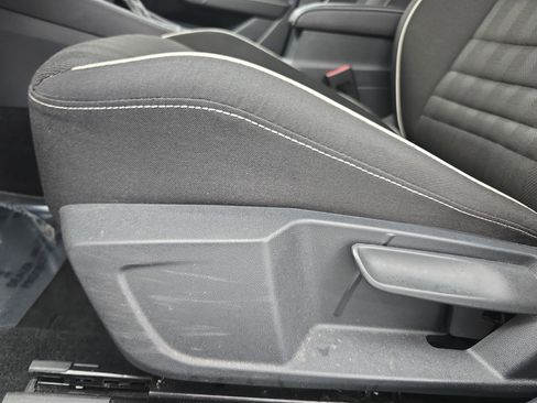 Used 2023 Volkswagen Jetta Sport FWD image 28
