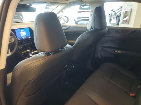 Used 2025 Lexus NX 250 FWD w/ Accessory Package (Z1) image 16