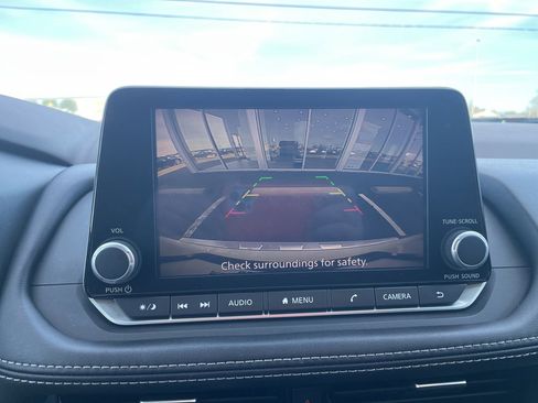 Certified 2023 Nissan Rogue SV w/ SV Premium Package image 17