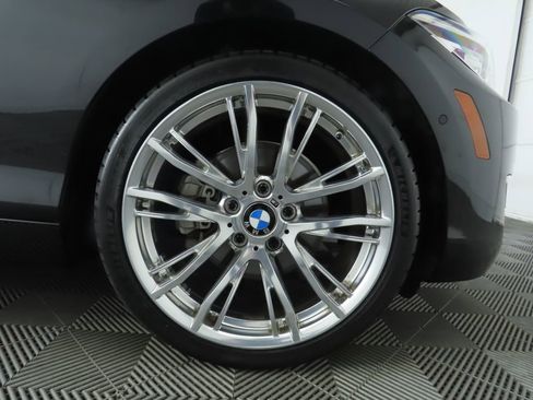 Used 2018 BMW 230i Convertible image 39