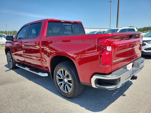 Used 2024 Chevrolet Silverado 1500 LT AWD/4WD image 7