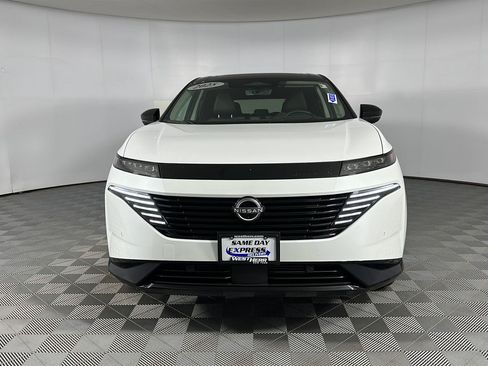 Used 2025 Nissan Murano Platinum AWD/4WD image 2