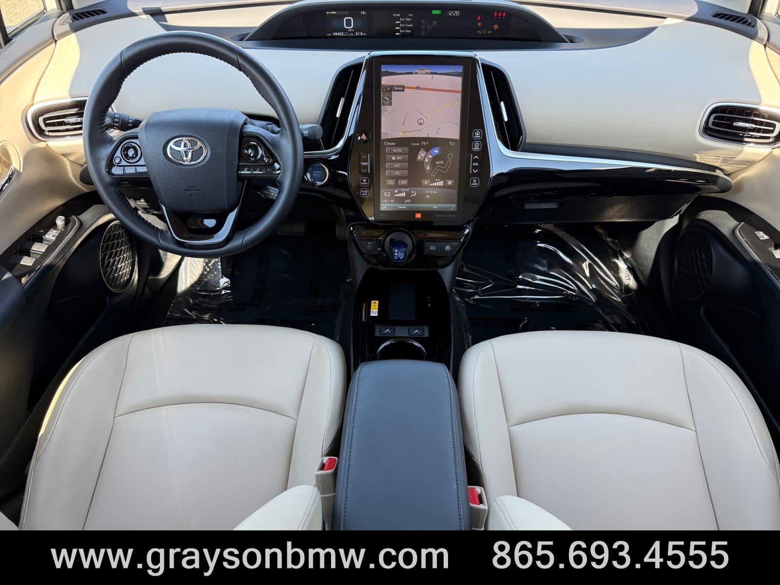 Used 2022 Toyota Prius Limited w/ Premium Convenience Package FWD image 19