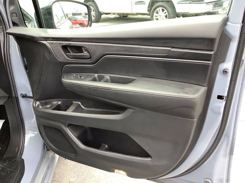 Used 2025 Honda Odyssey Sport-L image 42