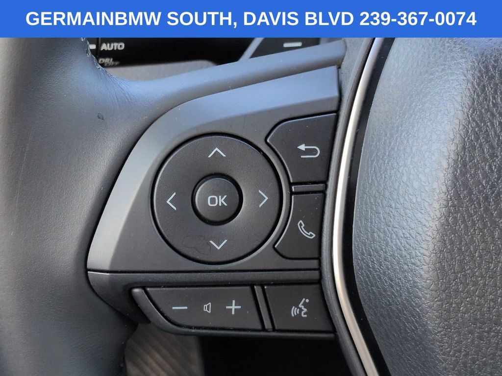 Used 2018 Toyota Camry SE w/ Convenience Package FWD image 25