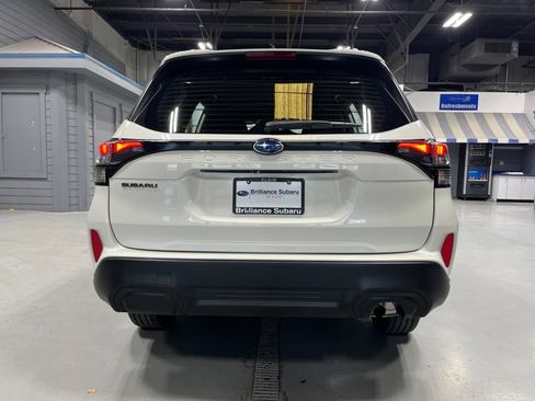 Certified 2025 Subaru Forester AWD/4WD image 8
