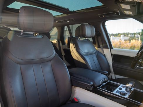 Used 2023 Land Rover Range Rover Autobiography AWD/4WD image 28