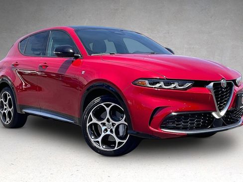 Used 2024 Alfa Romeo Tonale Ti AWD/4WD image 2