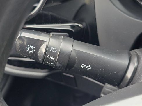 Used 2018 Mitsubishi Outlander ES FWD image 28