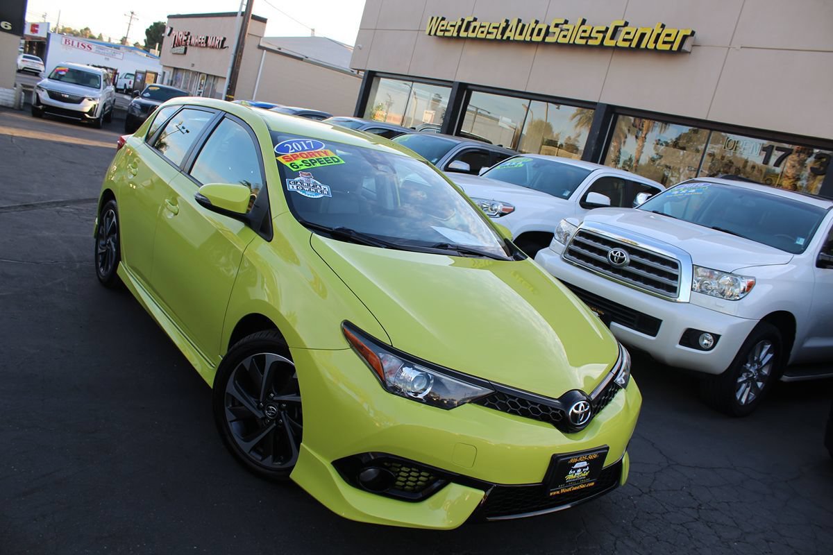 Used 2017 Toyota Corolla iM w/ All-Weather Mat Package FWD image 32