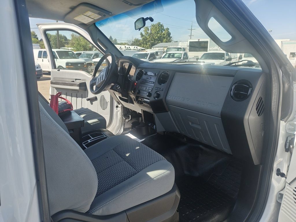 Used 2013 Ford F450 XL RWD image 4