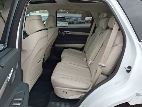 Used 2025 Genesis GV80 2.5T Prestige image 13