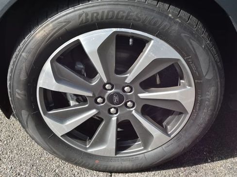 Used 2023 Ford Escape Platinum AWD/4WD image 49