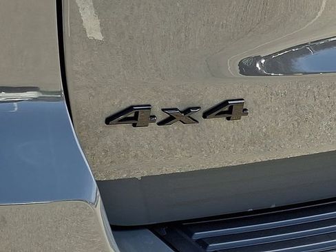 Used 2019 Jeep Grand Cherokee Laredo image 30