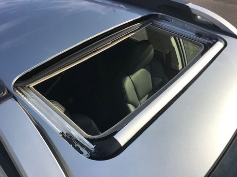 Certified 2025 Subaru Outback Touring w/ Popular Package #2 image 9