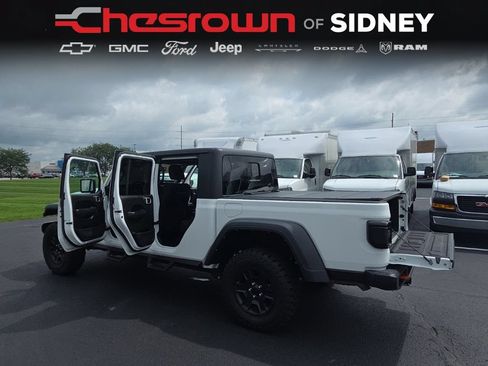 Used 2022 Jeep Gladiator Mojave w/ Cold Weather Group AWD/4WD image 13