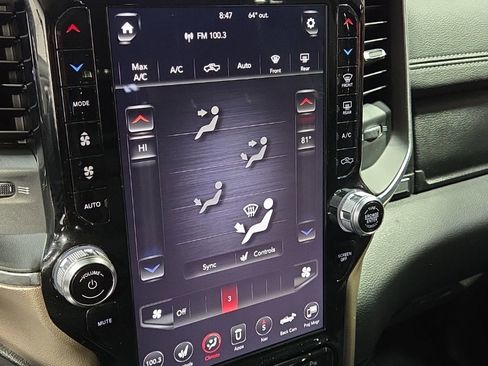 Used 2019 RAM 1500 Laramie image 17