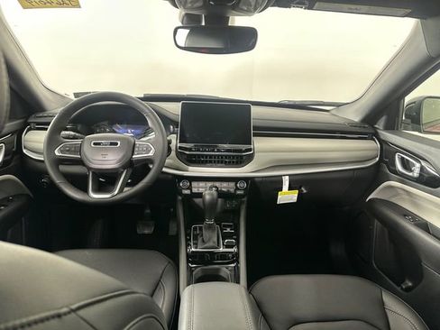 New 2026 Jeep Compass Limited image 17