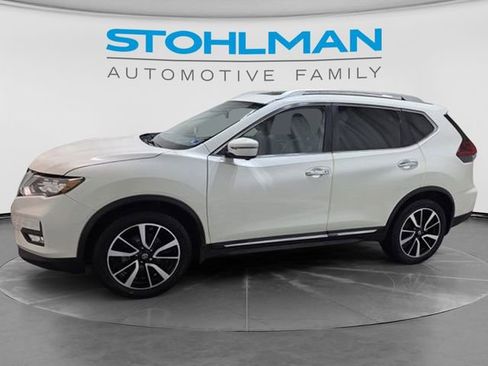 Used 2018 Nissan Rogue SL w/ Premium Package AWD/4WD image 4