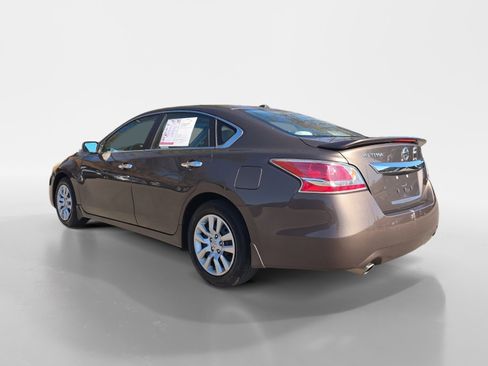 Used 2015 Nissan Altima 2.5 S w/ Power Driver Seat Package image 3