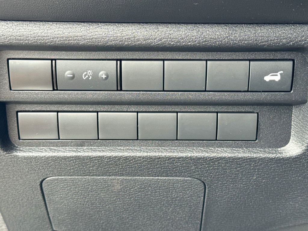 Used 2023 Mitsubishi Outlander SE AWD/4WD image 6