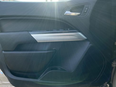 Certified 2022 Chevrolet Colorado ZR2 w/ ZR2 Dusk Special Edition image 13