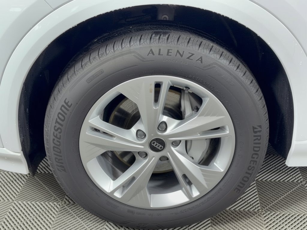 Certified 2025 Audi Q6 e-tron Premium w/ Convenience Package RWD image 13