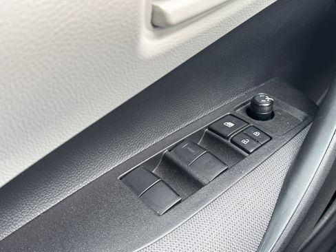 Used 2025 Toyota Corolla LE image 14