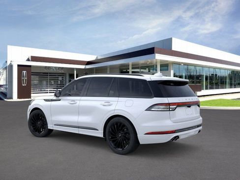 New 2026 Lincoln Aviator Reserve image 4