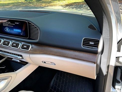 Used 2025 Mercedes-Benz GLE 350 4MATIC image 22