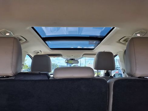 Used 2017 Ford Escape Titanium FWD image 30