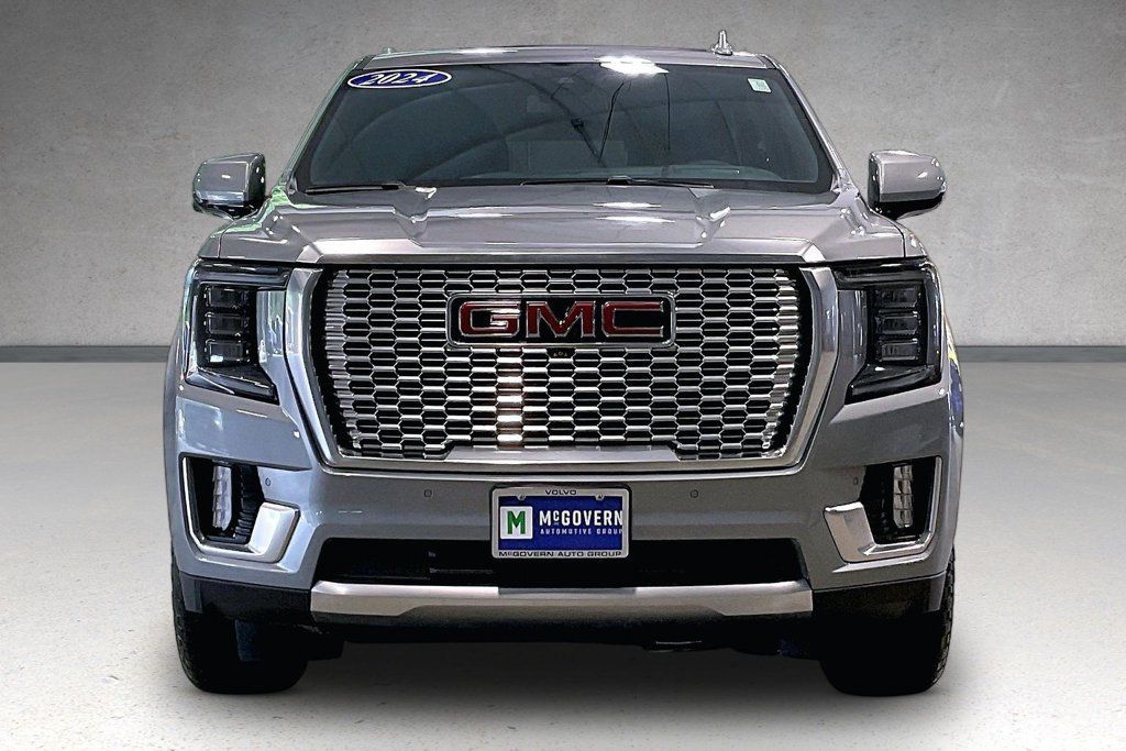 Used 2024 GMC Yukon Denali AWD/4WD image 2