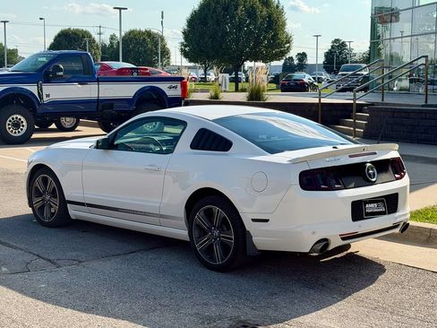 Used 2013 Ford Mustang Premium w/ V6 Performance Pkg RWD image 4