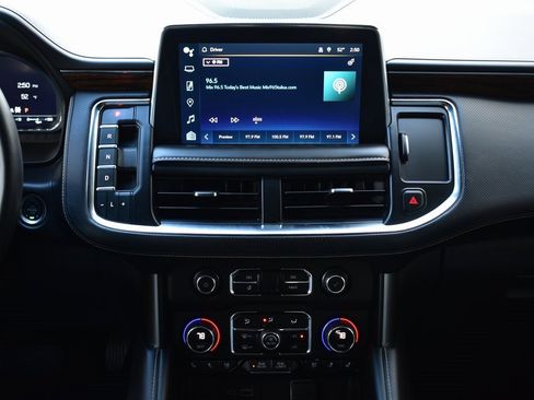 Used 2024 Chevrolet Tahoe Premier image 32