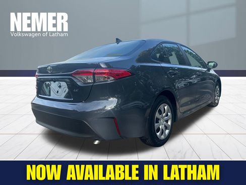 Used 2026 Toyota Corolla LE FWD image 4