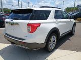 Used 2020 Ford Explorer XLT w/ Equipment Group 202A image 5