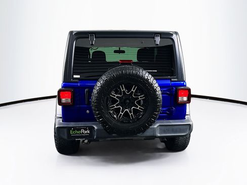 Used 2018 Jeep Wrangler Sport AWD/4WD image 7