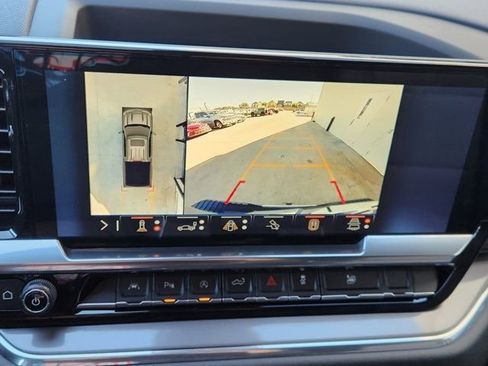 Used 2024 Chevrolet Silverado 1500 High Country w/ Technology Package image 6